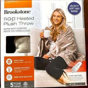 Brookstone heated plush throw